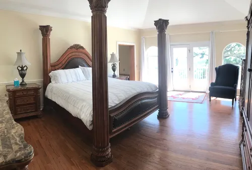 Petit Jean Cliffside Retreat