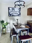 Spacious condo w/ pool 5 min to strip - อพาร์ทเม้นท์