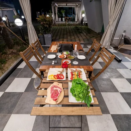 Hwasun the Holiday Pool Villa