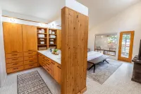 Stunning Mid-Century Inspired Lake House, Private Pool, Jet-ski & Boat Dock! - 4-Star