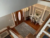 2/2 Apt downtown in restored historic home yr 1891