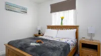 Apartment Sleeps 4 stunning views/sunsets overlooking Whipsiderry Beach/ Newquay - appartements de vacances