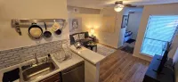 Cozy Updated Cove of Heaven, 5 mins from Lake Hefner and mall. Centrally located - Apartments