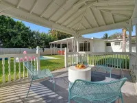 Casa Bella - 5 BR Villa in Miami with Pool, Mini-Golf, Basketball+ Hotels in Golden Glades