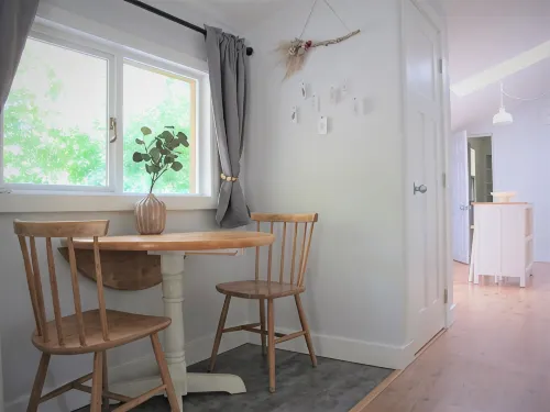 Bright Studio Loft Near Secret Beach in Gibsons - 3つ星