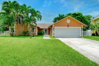 Make yourself at home in Delray Beach!!<br><br><br> - Gym