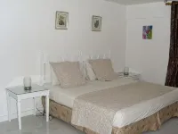 Luxurious beach  front self-catering apartment in the heart of Ocho Rios Jamaica - Apartments