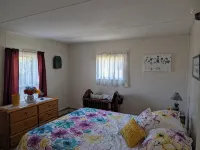 Cozy 2-Bedroom Home Salem NY. Close to Saratoga, Lake George NY & Vermont, AC - Wifi