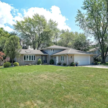 Your own suburban oasis on Cleveland's West Side