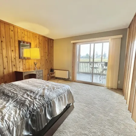 Sleep 8. 3 Bedroom 2 Bath Better Than Any Motel.