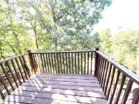 Hillside Hideaway in Marietta, OH:  4 beds, 2 baths, stunning views! - Wifi