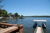Lakefront cozy cottage! - Wifi