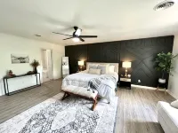 Guest House w/ Pool and Hot Tub! 10min away from Lake Norfork! - badewanne