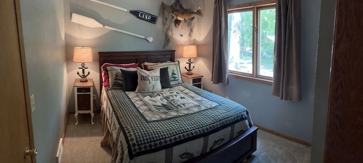 The Little Rascals Lake House Hotels in Barron County