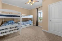 Greers Ferry Lake Retreat with New Spa and Breathtaking Lake Views! - balcón