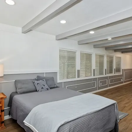 Dogs Are Family Also 240° Lakefront View Spacious Modern Family Retreat Sleeps 8