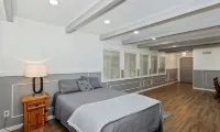 可攜犬入住240°湖景寬敞現代家庭度假木屋，可住8人 - 小木屋