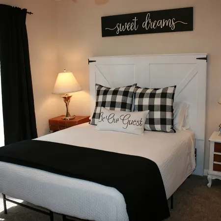 Great location for all things WTAMU and Palo Duro Canyon! Easy walk to campus.