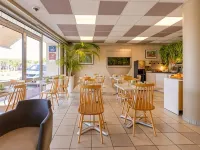 Logis Hôtel Rêve de Sable Hotels in Royan