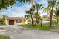 Sailfish Cove –Tropical Escape Minutes from Delray - Private Pool
