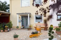 Relaxation in the vineyards - Ferienwohnung Isinger - 3-Sterne