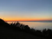 現代湖畔度假屋，私密環境，直通湖泊，配有熱水浴缸 - 4星級