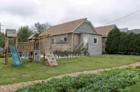 Beautiful Berwyn Bungalow Close to Downtown Chicago - Homestays