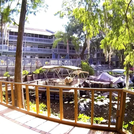 Rainbow River Area -Waterfront-Two FREE Kayaks. PLZ READ OUR EXCELLENT REVIEWS