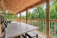 Breathtaking Cabin in Perfect Location W A Private Pool and Coutnless Amenities! - สระว่ายน้ำส่วนตัว