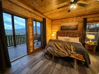 Amazing Brand New 8Bdrm Cabin-Pool-Arcades-Gazebo - 5-Star