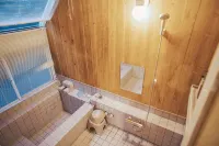 【Pine House】Private Villa for 6 | With Onsen | Japanese Garden - Boutique