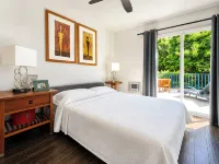 LA JOLLA SHORES PAD - Condos