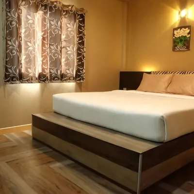 Golden House Hotel Sakaeo โรงแรมโกลเด้นเฮ้าส์ สามแยกสระแก้ว โรงแรมใกล้วัดศาลาลำดวน