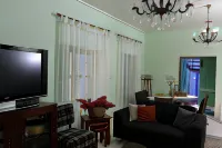 Το Κονάτζιη της Μαρίκας τζαι του Γιάννη - Villas