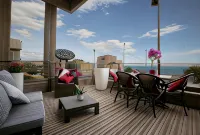 Le Grand Large Bord de Mer Hotel & Appartements - Strand