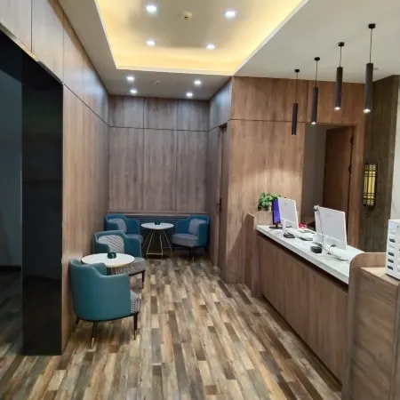 Shenmu Dongsheng Grand Hotel