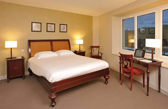 胡瑟特樂裏杜福樂澤酒店