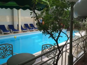 Sun Beach Hotel