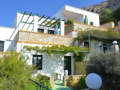 Hotel Finiki View
