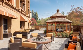 Courtyard Santa Rosa