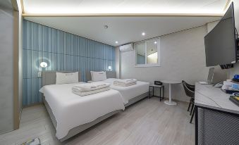 3. 슈가모텔..