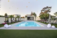 Hotel Palladia - Rooftop Pools