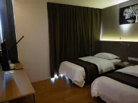 Super 8 Hotel @ Bayan Baru
