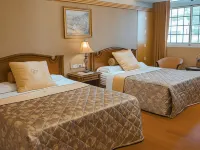Champs Yazuh B&B Hotels near Jiji Train Station