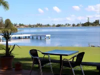 Squid's Ink Motel Hotel di Marks Point
