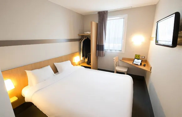 沙泰勒羅民宿酒店