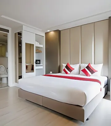 ห้องซูพีเรียร์ เตียงใหญ่ 1 เตียง