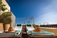 Riad Tizwa Fes - สวนน้ำ