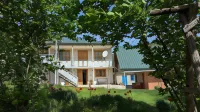 GreenHill - Your Guesthouse in Ubisa Hotels in Zeda Sazano