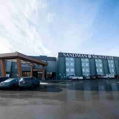 Sandman Signature Lethbridge Lodge Hotel Exterior